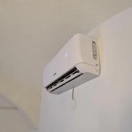 Pod Velbi * Ljubljana