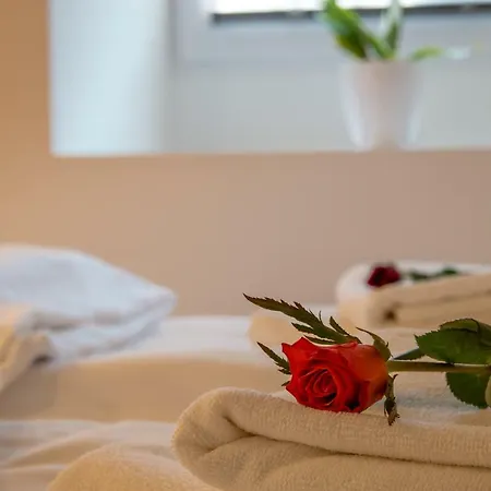 Pod Velbi * Ljubljana